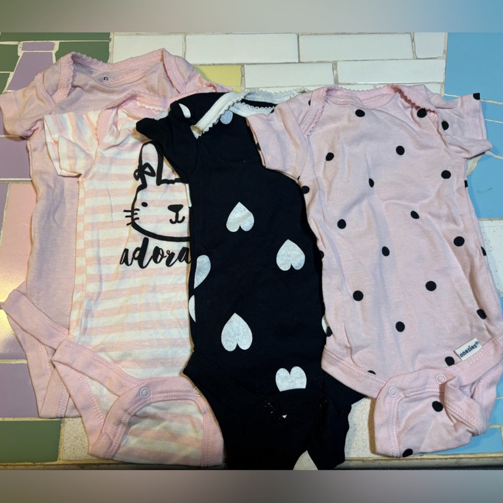 4 sets of Adorable Pink and Black Heart Kids One Piece